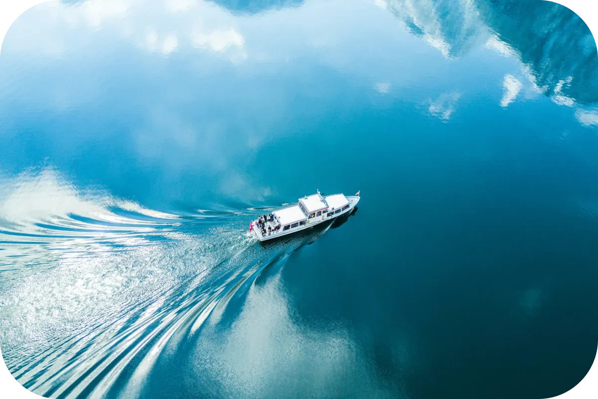 A boat on the lake